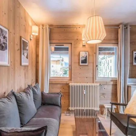 Apartment For 4 People Megeve